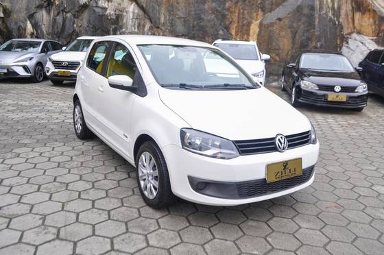 VOLKSWAGEN FOX 1.0 MI 8V FLEX 4P MANUAL VOLKSWAGEN FOX 1.0 MI 8V FLEX 4P MANUAL
